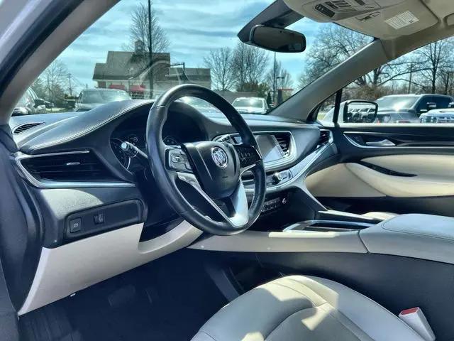2023 Buick Enclave Essence AWD