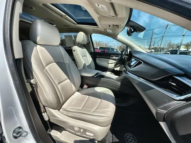 2023 Buick Enclave Essence AWD
