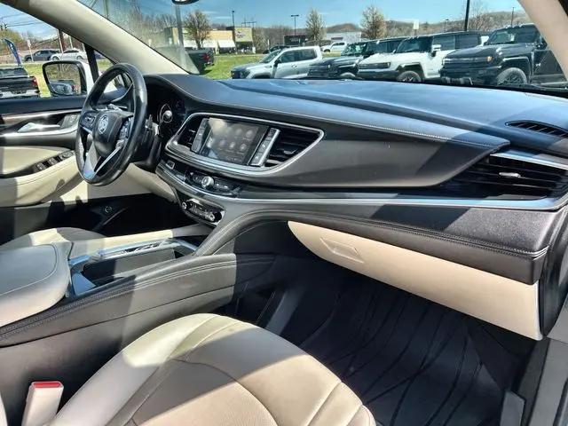 2023 Buick Enclave Essence AWD