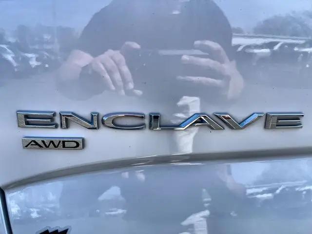 2023 Buick Enclave Essence AWD