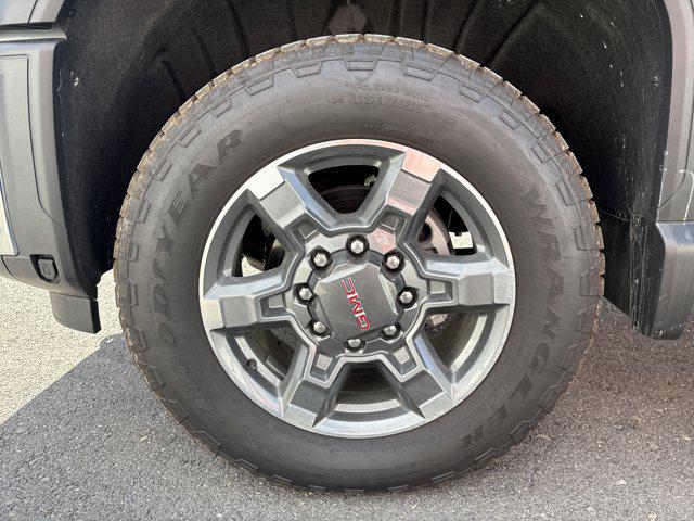 2026 GMC Sierra 2500HD Crew Cab, Standard Bed, SLT, 4WD
