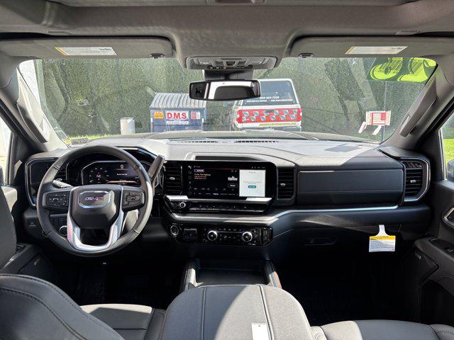 2026 GMC Sierra 2500HD Crew Cab, Standard Bed, SLT, 4WD