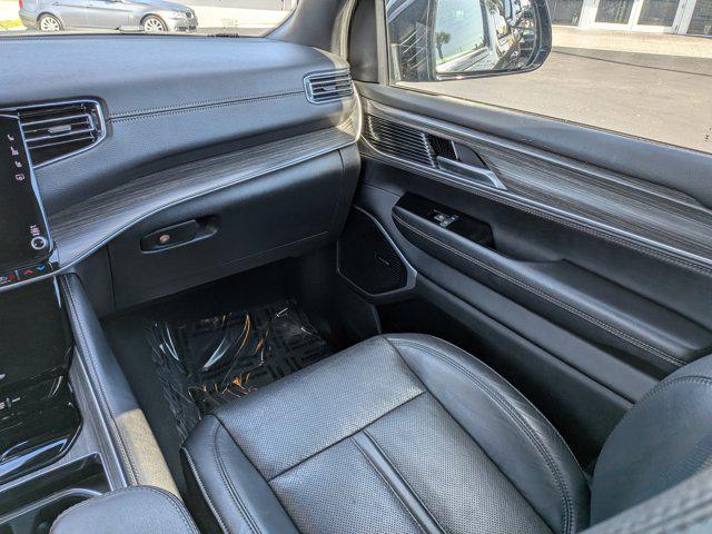 2024 Jeep Wagoneer Series II 4x2