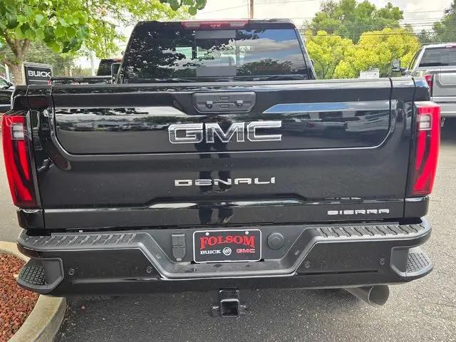 2026 GMC Sierra 2500HD Crew Cab, Standard Bed, Denali Ultimate, 4WD