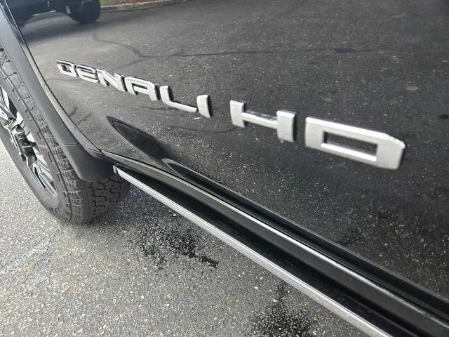 2026 GMC Sierra 2500HD Crew Cab, Standard Bed, Denali Ultimate, 4WD