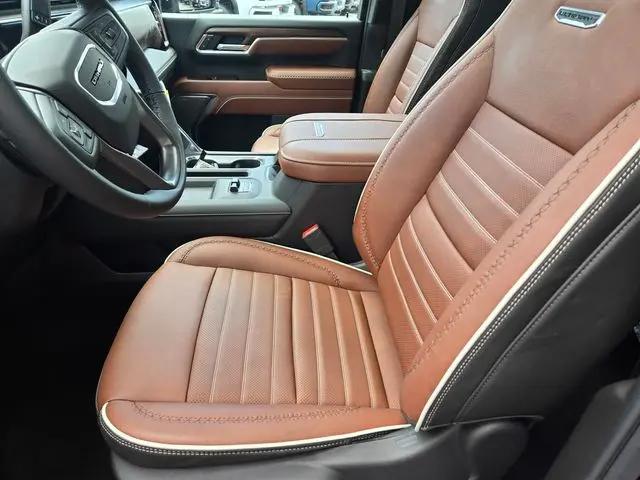 2026 GMC Sierra 2500HD Crew Cab, Standard Bed, Denali Ultimate, 4WD