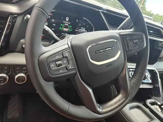 2026 GMC Sierra 2500HD Crew Cab, Standard Bed, Denali Ultimate, 4WD