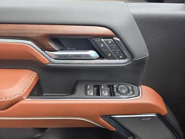 2026 GMC Sierra 2500HD Crew Cab, Standard Bed, Denali Ultimate, 4WD