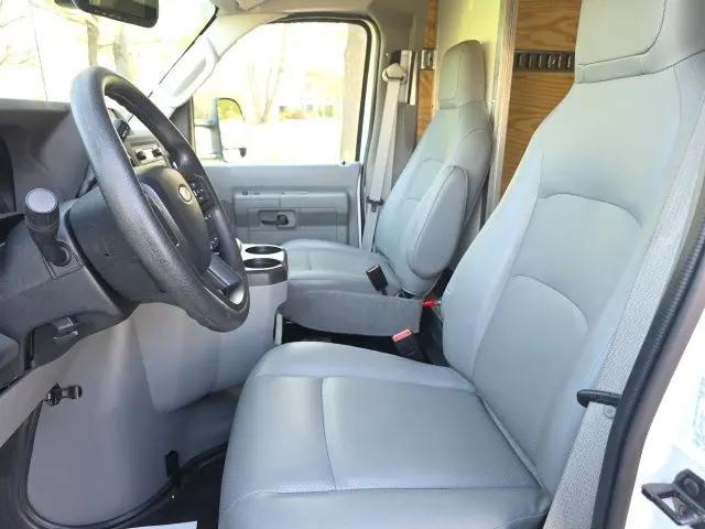 2026 Ford E-350 Cutaway E-Series Cutaway