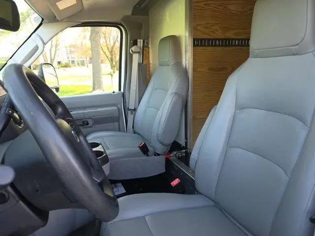 2026 Ford E-350 Cutaway E-Series Cutaway