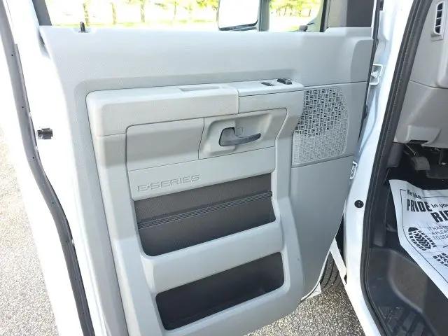 2026 Ford E-350 Cutaway E-Series Cutaway