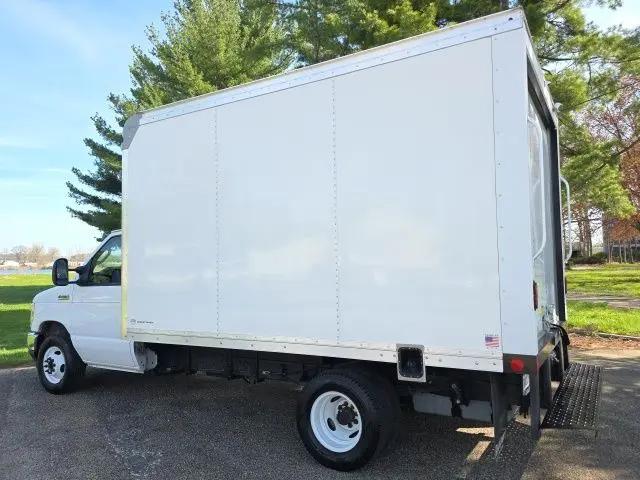 2026 Ford E-350 Cutaway E-Series Cutaway
