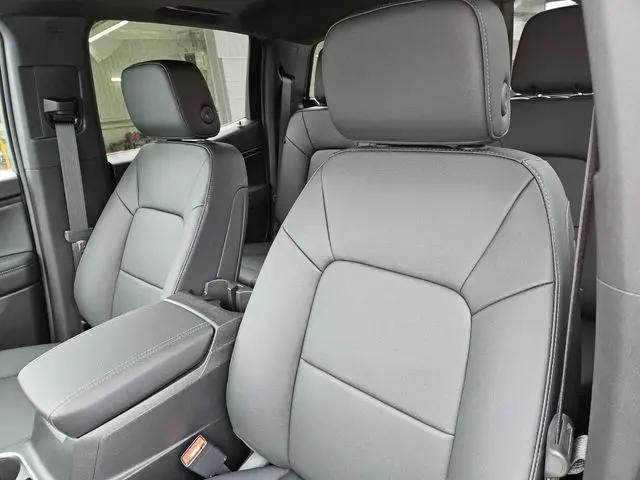 2026 GMC Canyon Elevation, 4WD