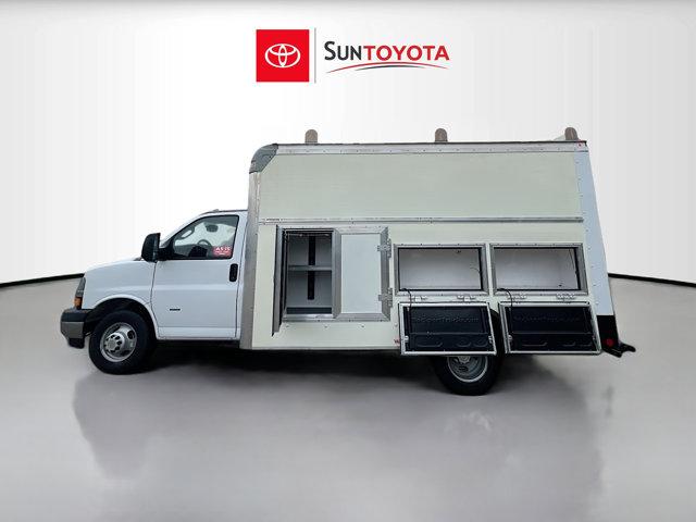 2022 Chevrolet Express Cutaway Work Van