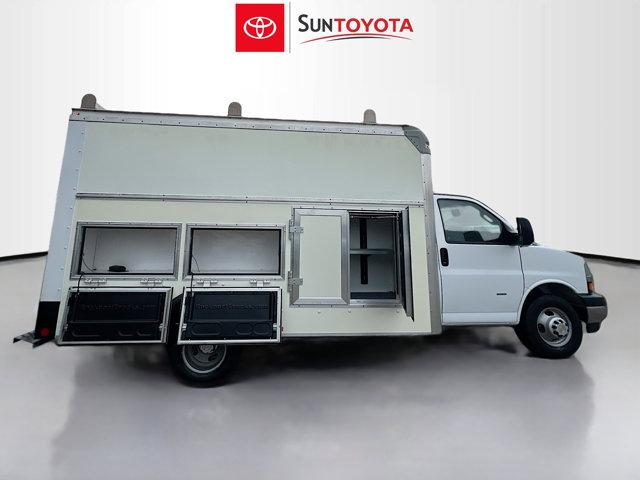2022 Chevrolet Express Cutaway Work Van