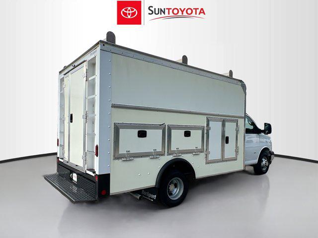 2022 Chevrolet Express Cutaway Work Van