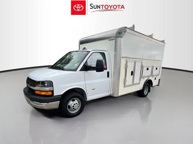 2022 Chevrolet Express Cutaway Work Van