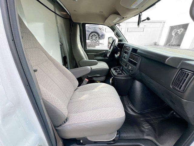 2022 Chevrolet Express Cutaway Work Van
