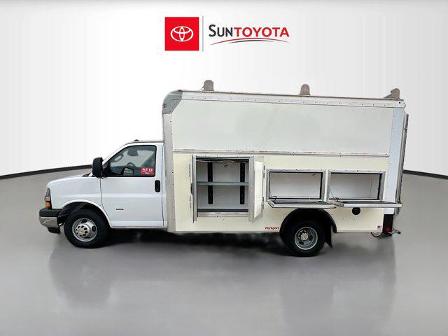 2022 Chevrolet Express Cutaway Work Van