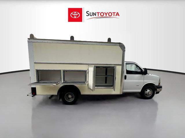 2022 Chevrolet Express Cutaway Work Van