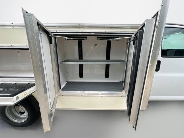 2022 Chevrolet Express Cutaway Work Van