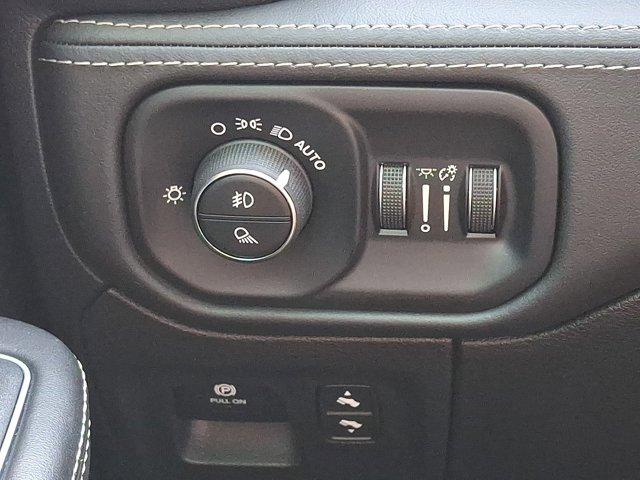 2023 Ram 1500 Limited Crew Cab 4x4 5'7" Box