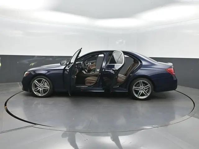 2019 Mercedes-Benz E-CLASS E 300 E 300