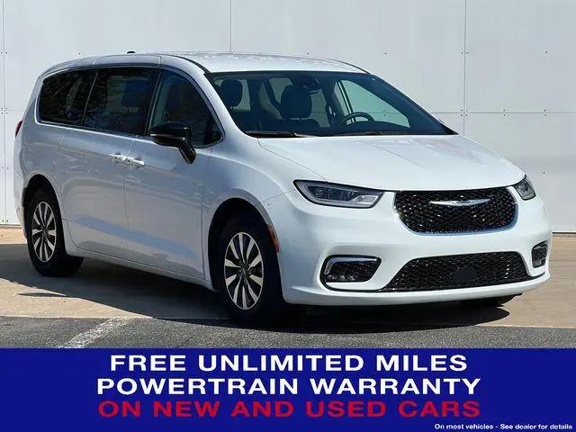 2024 Chrysler Pacifica Hybrid Select for sale in Fremont, MI