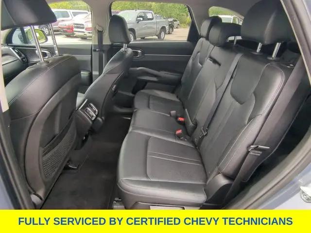 2023 Kia Sorento S