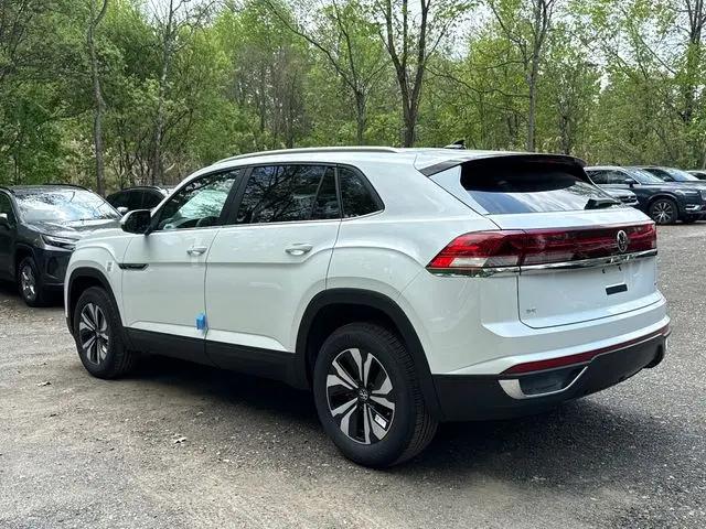 2026 Volkswagen Atlas Cross Sport SE