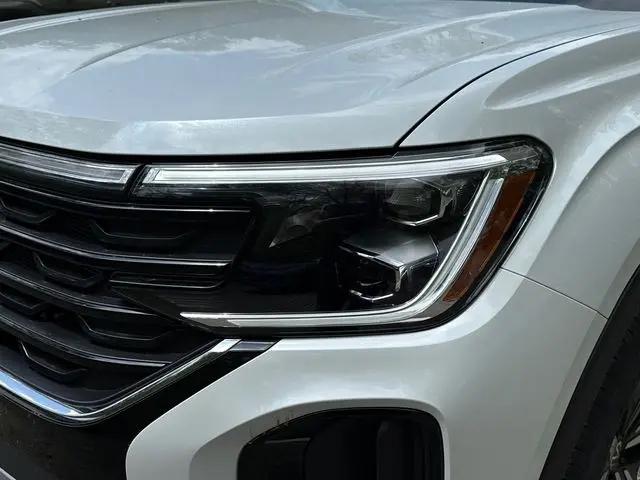 2026 Volkswagen Atlas Cross Sport SE