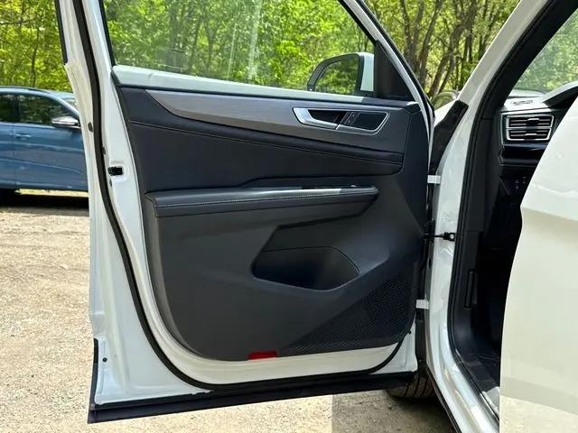 2026 Volkswagen Atlas Cross Sport SE