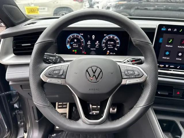 2026 Volkswagen Tiguan SE R-Line Black