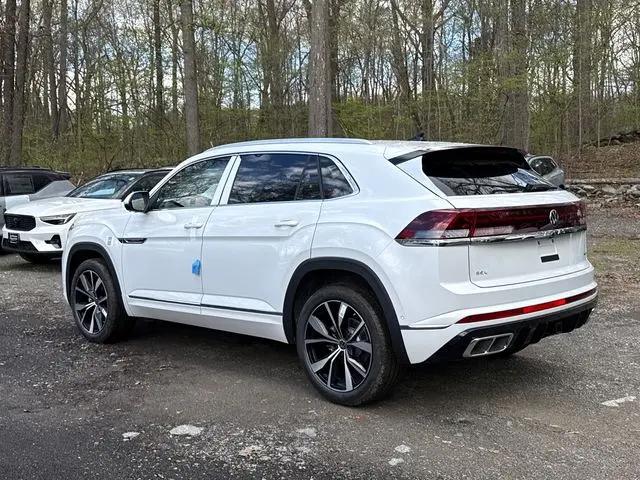 2026 Volkswagen Atlas Cross Sport SEL Premium R-Line