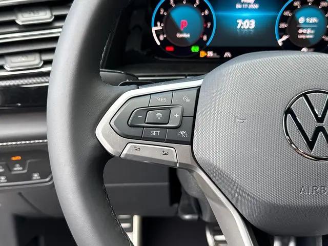 2026 Volkswagen Atlas Cross Sport SEL Premium R-Line