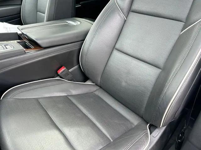 2023 Cadillac Escalade 4WD Premium Luxury