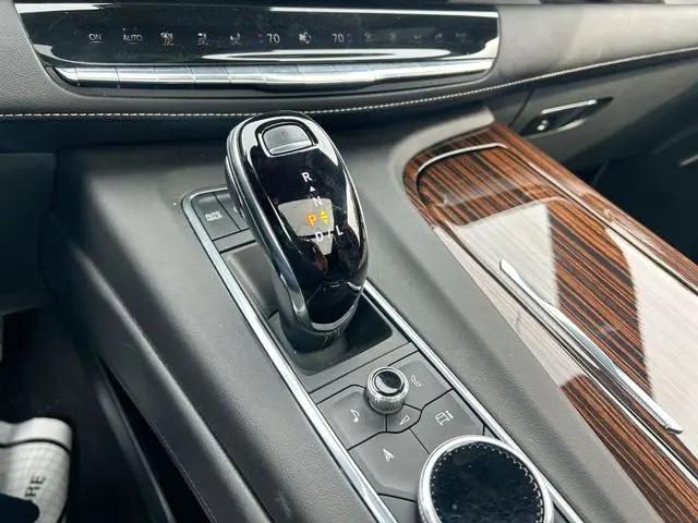 2023 Cadillac Escalade 4WD Premium Luxury