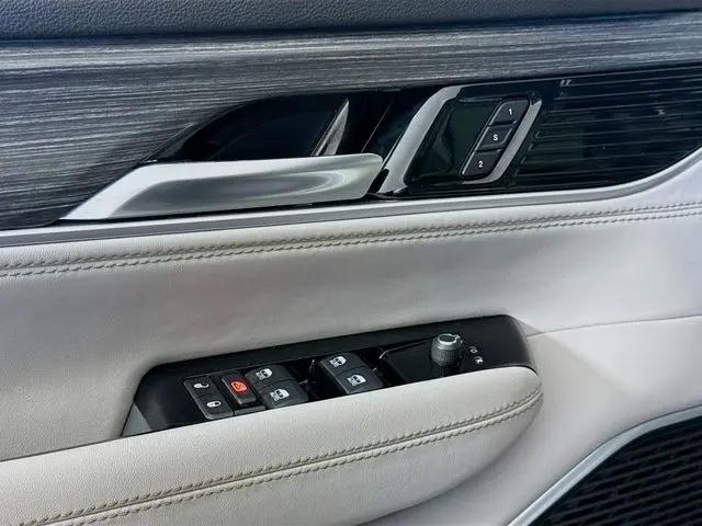 2023 Jeep Wagoneer Series III 4x4