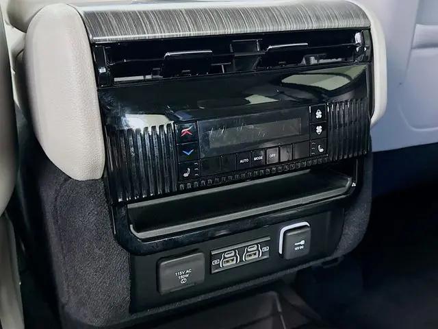 2023 Jeep Wagoneer Series III 4x4
