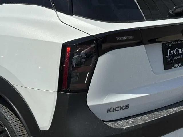 2026 Nissan Kicks SR