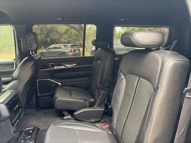 2022 Jeep Wagoneer Series III 4x4