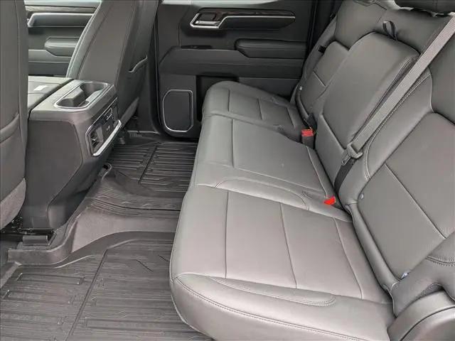 2026 GMC Sierra 1500 Crew Cab, Short Bed, SLT, 4WD