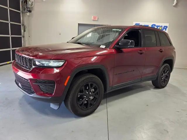 2025 Jeep Grand Cherokee Altitude 4x4