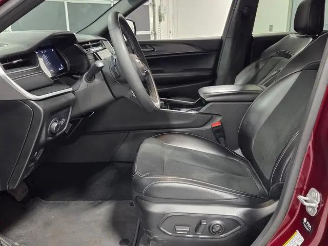 2025 Jeep Grand Cherokee Altitude 4x4