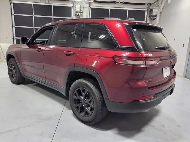 2025 Jeep Grand Cherokee Altitude 4x4
