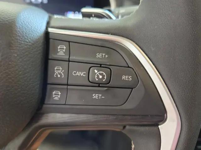 2025 Jeep Grand Cherokee Altitude 4x4