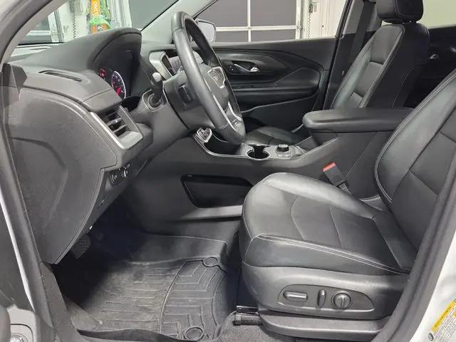 2023 GMC Terrain FWD SLT
