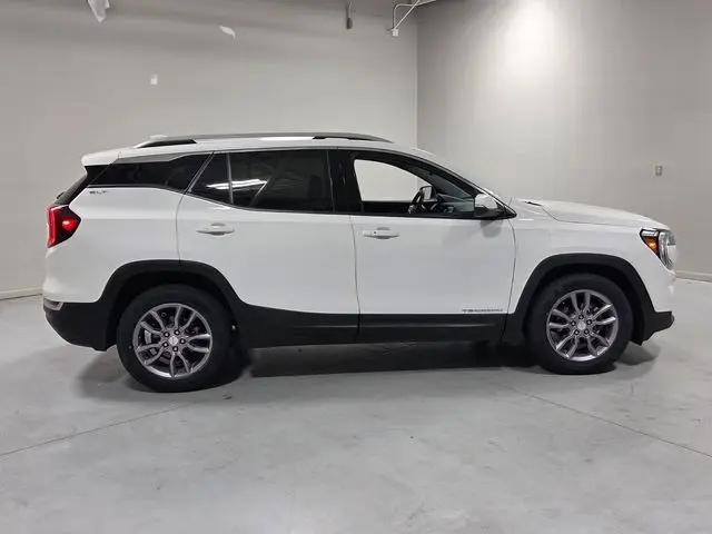2023 GMC Terrain FWD SLT