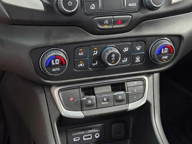 2023 GMC Terrain FWD SLT