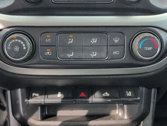 2022 Chevrolet Colorado 2WD Extended Cab Long Box LT